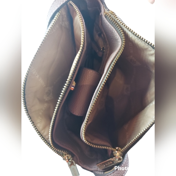 Anne Klein Crossbody Purse - Picture 8 of 9